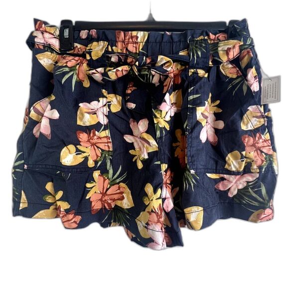 Time & Tru Navy Floral Print NWOT Paperbag Tencel Shorts Size Large (12-14) - Picture 3 of 11